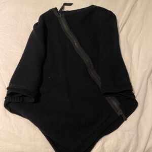 Black Lululemon Puncho with Zipper Detail